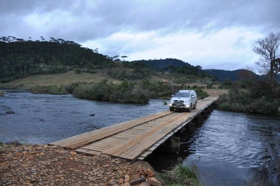 Atravessando a bucólica fronteira entre Santa Catarina e Rio Grande do Sul, no caminho entre as cidades mais frias do país